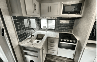 2021 Keystone RV Bullet 250BHS - Sleeps 8!