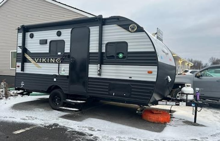 Forest River Viking 162RBU with power awning