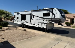 2024 Alliance Paradigm 395DS Paradise on Wheels