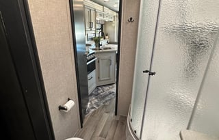 Modern Farmhouse Bunkhouse Motorhome 2022 Alante