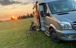 Mini Luxury Apartment on Wheels for Drycamping!