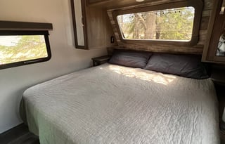 2022 Keystone RV Cougar Half-Ton 34TSB