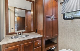 Mirada 1 | Unlimited Mileage & Generator Use