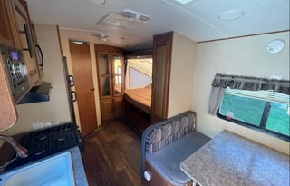 Surveyor Cadet Hybrid Camper Rental