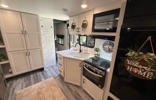 Sleeps 8! Xbox, Starlink, Brand New! Bunkhouse!