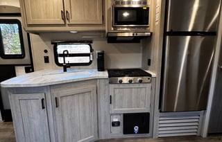 2025 Catalina Coachmen 261BHS **15% Discount**