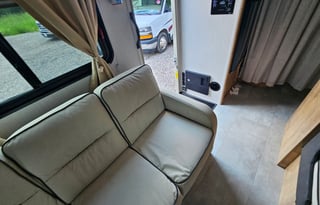 Coachmen leprechaun 270 qb