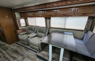 2014 Thor Motor Coach Hurricane MH
