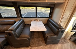 2022 Holiday Rambler Vacationer 35K