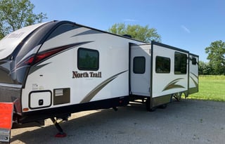 2019 Heartland North Trail 33BUDS King