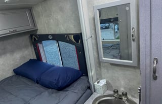 2008 Weekend Warrior Superlite 29ft sleeps 8
