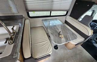 Coachmen leprechaun 270 qb
