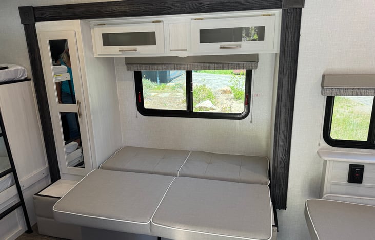 Small child Murphy Bed