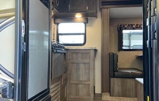 2019 Dutchmen RV Coleman Light 2435RK