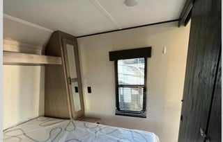 2021 Keystone Hideout 318BR **DELIVERY AVAILABLE**
