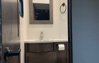 2022 Alliance, Valor 36V11 Toy Hauler