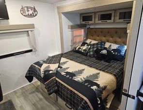 Forest River RV Flagstaff Micro Lite 25FKBS