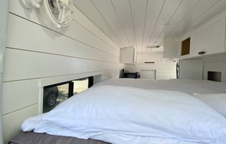 VanDelta: Luxury Travel Vanlife