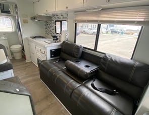 Winnebago Warrior 321RB