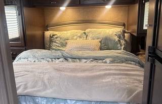 2020 Thor Motor Coach Chateau 28Z
