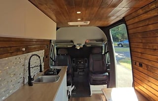 2010 Spinter 2500 Ready for Adventure