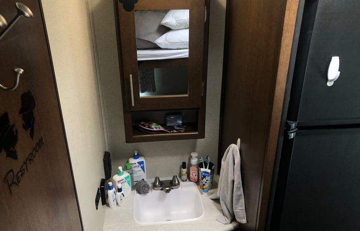 With the mirror closed and an easy grab shelf make brushing teeth or running a brush through your hair quick and easy!