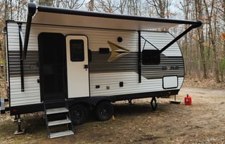 Adventure Delivered: Fully Equipped 2024 Camper