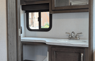 goFAR! 2021 Keystone Cougar 22MLS. Fully Equipped!