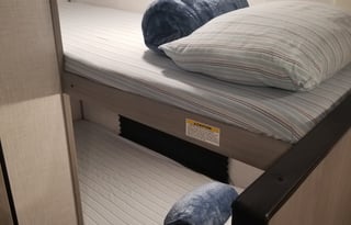 2023 Dutchmen RV Coleman Lantern LT Series 17B