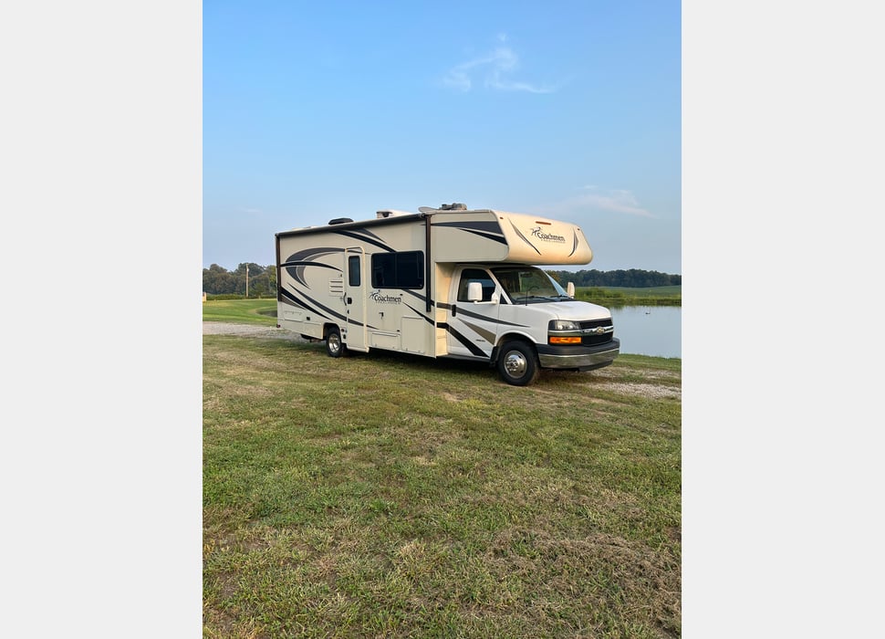 Class C Motor Home rentals in O'Fallon