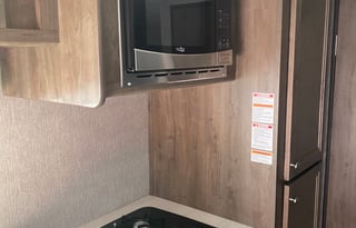 2020 Coleman Lantern LT 17B