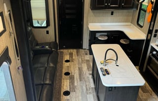 2019 Heartland Road Warrior 396