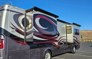 2011 Monaco Knight 36 PFT