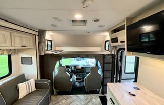 Enjoy a cruise in "CRUZ"! *TAILGATER'S DELIGHT!*