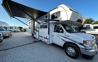 2024 Forest River RV Sunseeker LE 3250DSLE, R1090