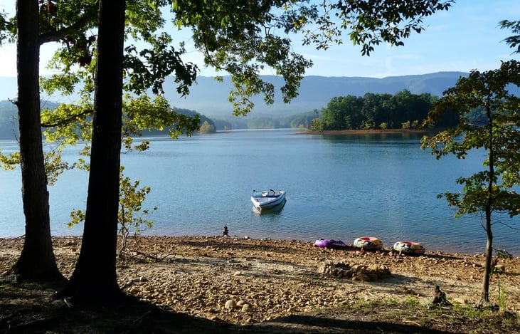 Little Oak Campground, S. Holston Lake