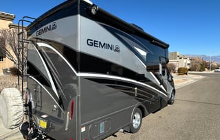 Daniel’s Family & Pet Friendly Thor Gemini AWD23TW