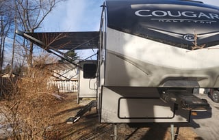 Cougar 5th Wheel Camper