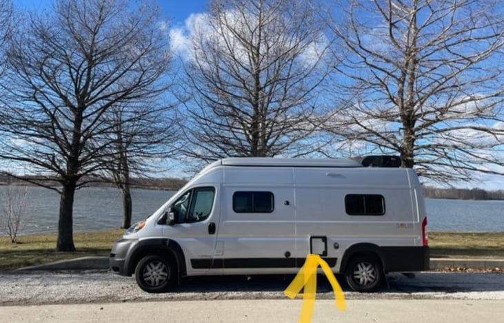 Keyed, exterior access to the cassette tank allows ease of emptying black water. No hose required!