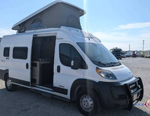 Winnebago Solis 59P