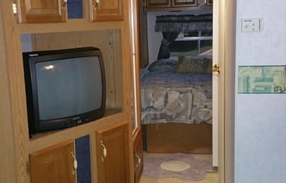 The Miller's Trailor RV - Your Hotel Accomodations On Wheels -TEMP UNAVAIL
