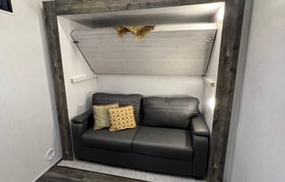 2022 Heartland Bighorn Traveler 37DB