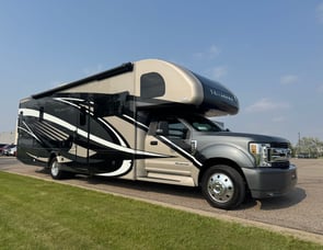 Thor Motor Coach Magnitude BB35