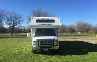 Sunseeker 32', Family Size Camping Machine, Luxury. This Motorhome is custom made, will make your trip unforgettable.