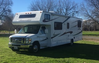 Sunseeker 32', Family Size Camping Machine, Luxury. This Motorhome is custom made, will make your trip unforgettable.