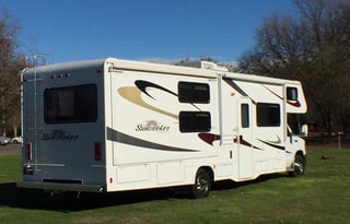 Sunseeker 32', Family Size Camping Machine, Luxury. This Motorhome is custom made, will make your trip unforgettable.