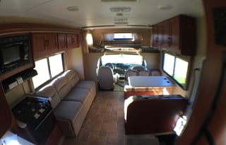 Sunseeker 32', Family Size Camping Machine, Luxury. This Motorhome is custom made, will make your trip unforgettable.