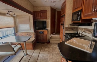 Pet Friendly 4-Season Camper w/ Fenced Dog Run
