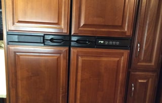 Beautiful Diesel Coach w/ Awesome Open Floor Plan w/ Perfect 5 Star Reviews Available for the Races!