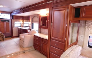Beautiful Diesel Coach w/ Awesome Open Floor Plan w/ Perfect 5 Star Reviews Available for the Races!